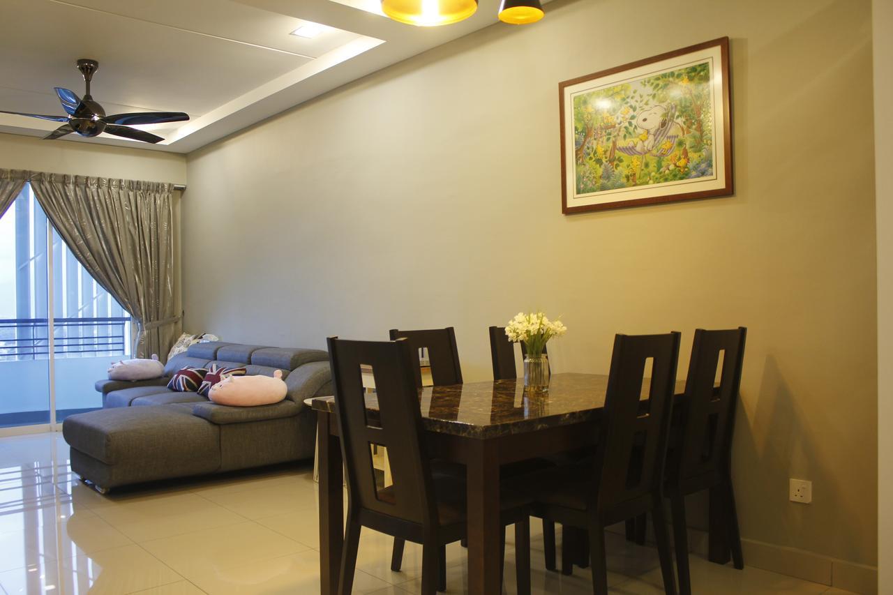 H2h - Reunion House @ Majestic 家好月圆 Apartment